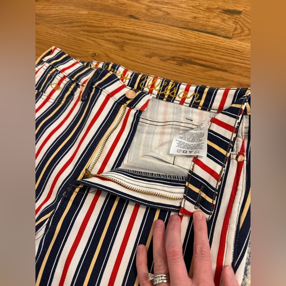 Wrangler x Lainey Wilson Striped Flare Jeans 28x32 - Picture 14 of 16